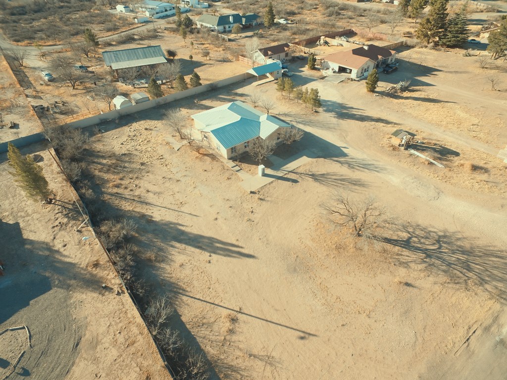 11 Los Ranchos Estates Property Photo 44