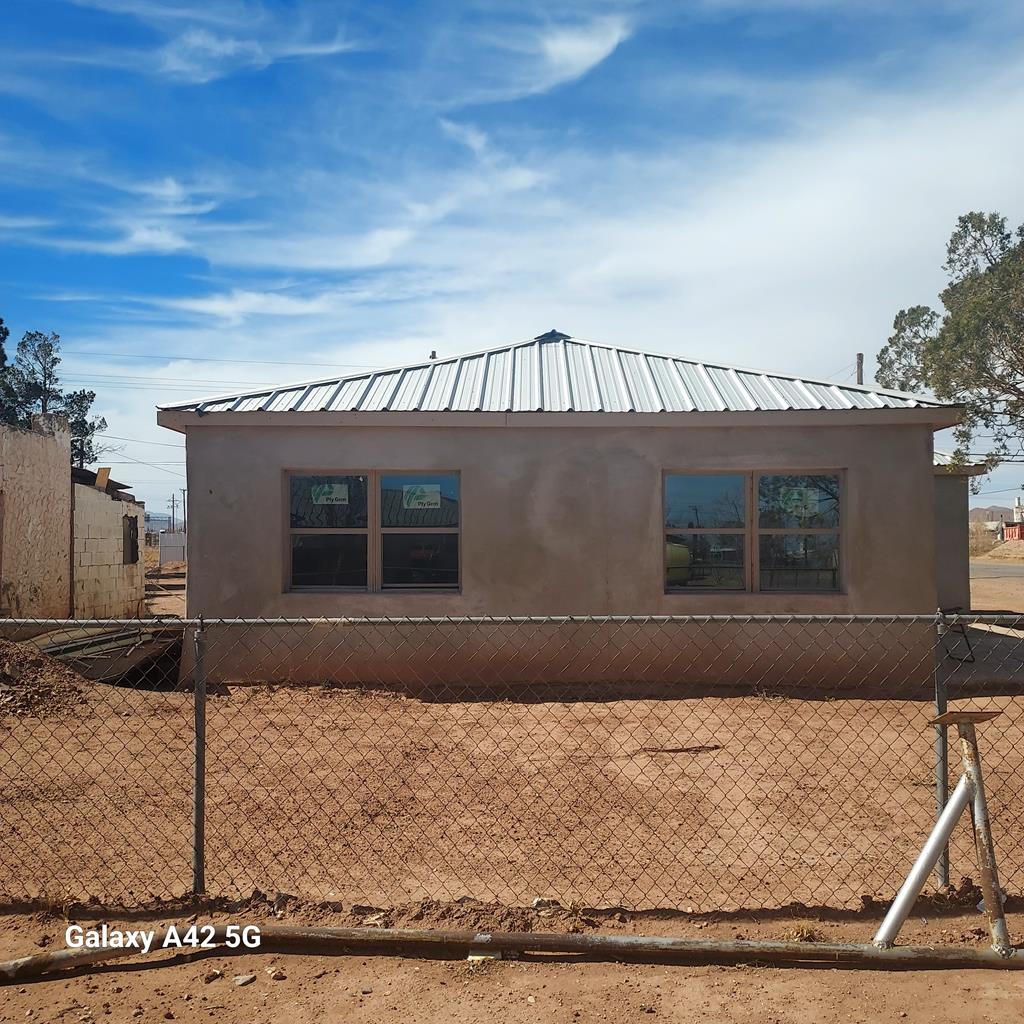 201 W Desert Ave. Property Photo
