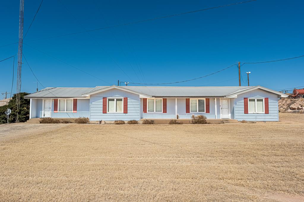 1302 W Hwy 180