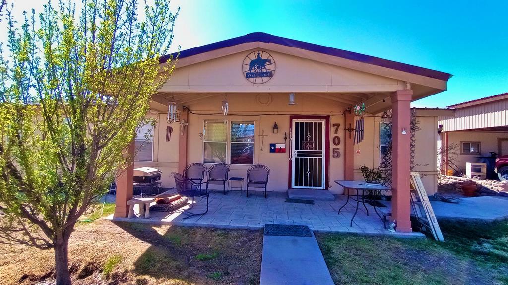 705 Sequoia Dr Property Photo