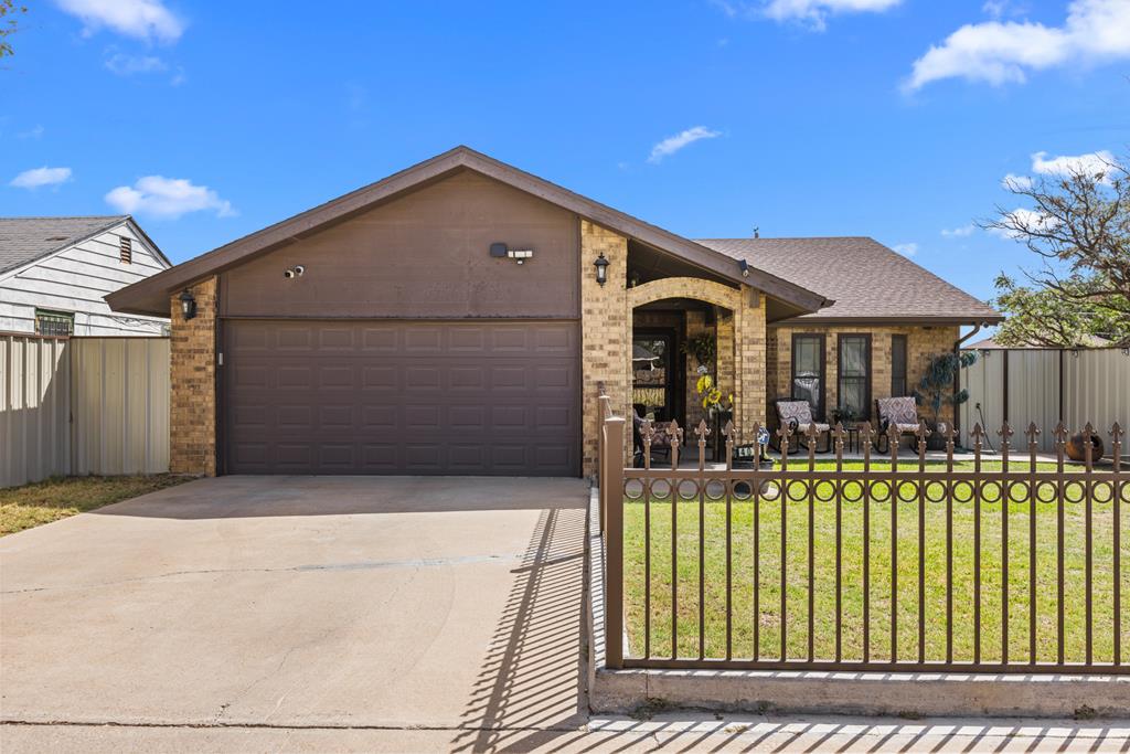 407 Bunche Property Photo