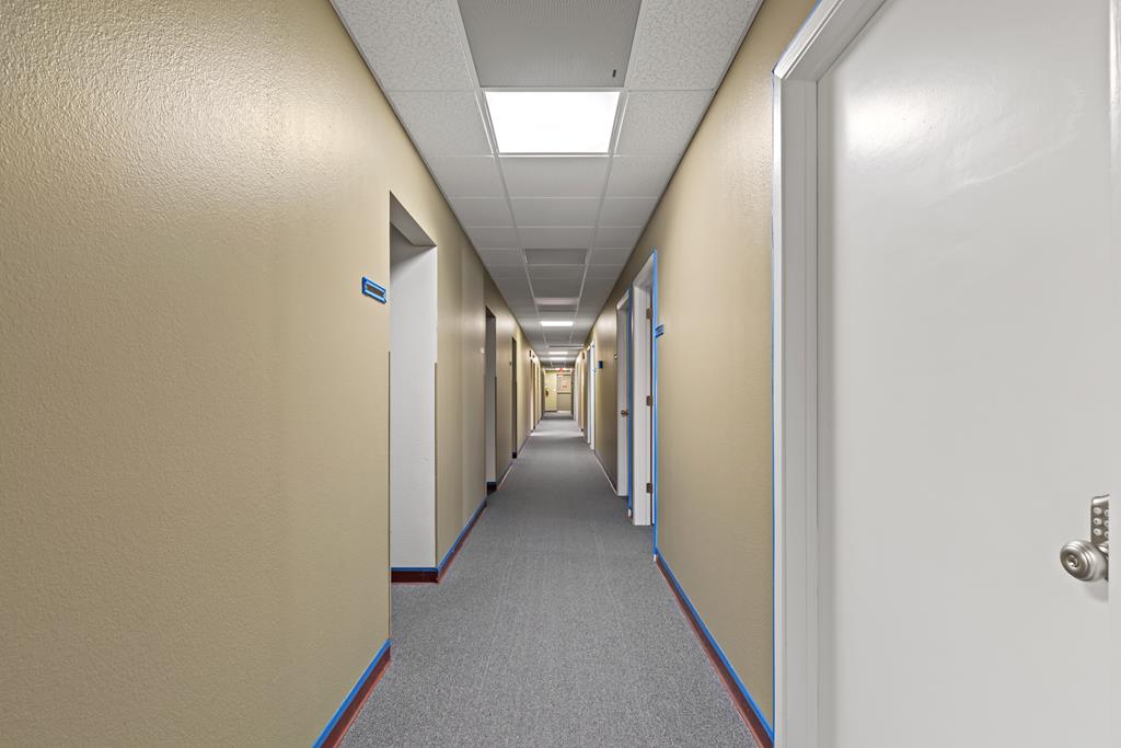 1128 S Grandview # C8 Property Photo 5