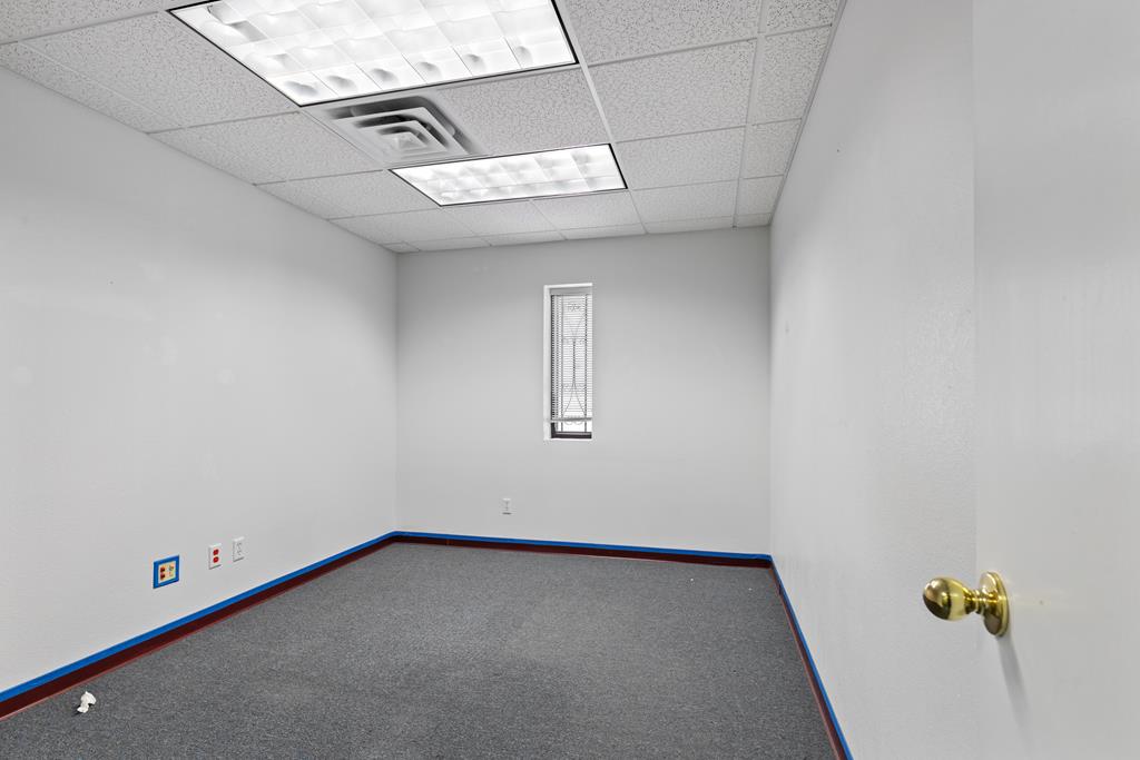 1128 S Grandview # C8 Property Photo 8