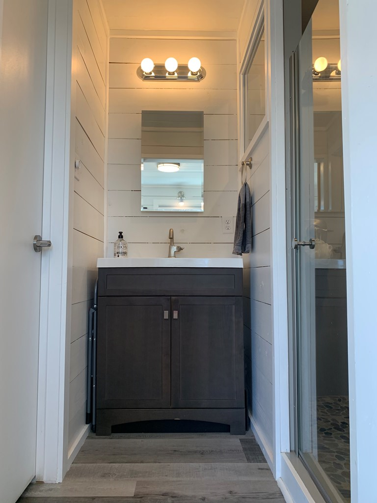 104 Low Meadow Point Property Photo 11