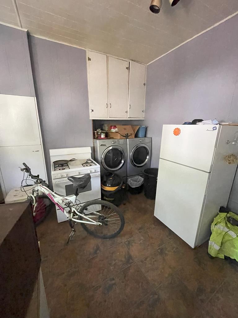 805 E Holland Avenue Property Photo 12