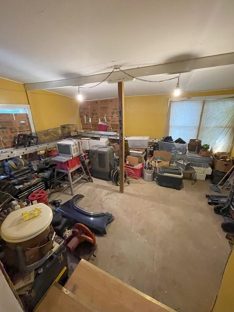 805 E Holland Avenue Property Photo 16