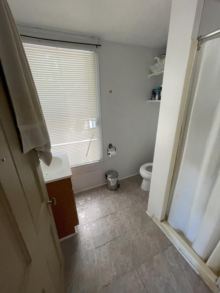 805 E Holland Avenue Property Photo 24