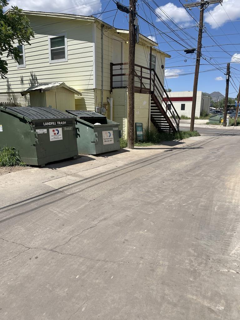 805 E Holland Avenue Property Photo 33