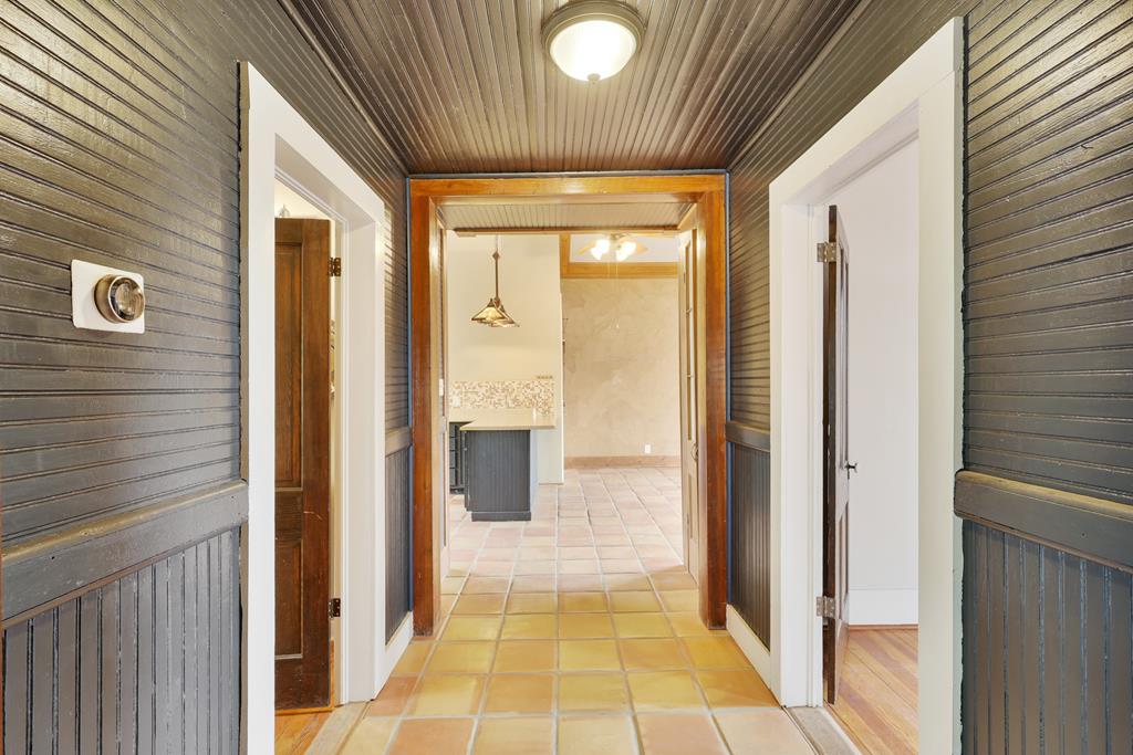 1101 N 14th St Property Photo 15