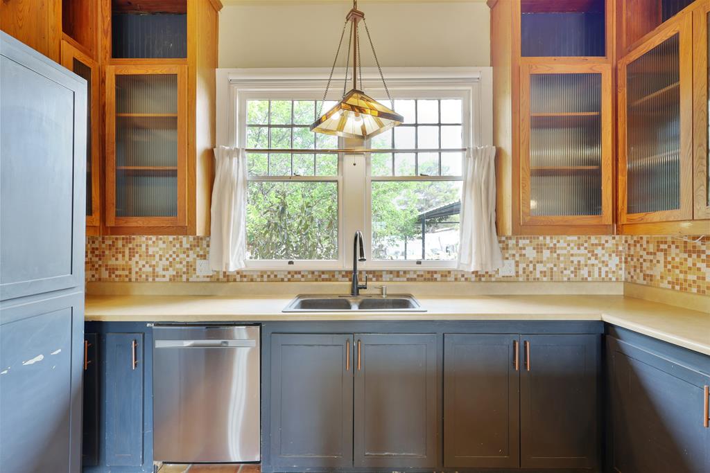 1101 N 14th St Property Photo 19