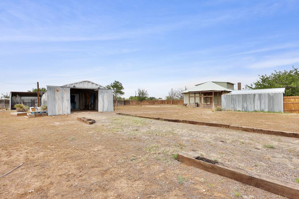 1101 N 14th St Property Photo 28