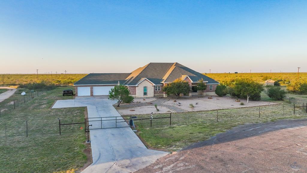 3 E Wavyleaf Court Property Photo