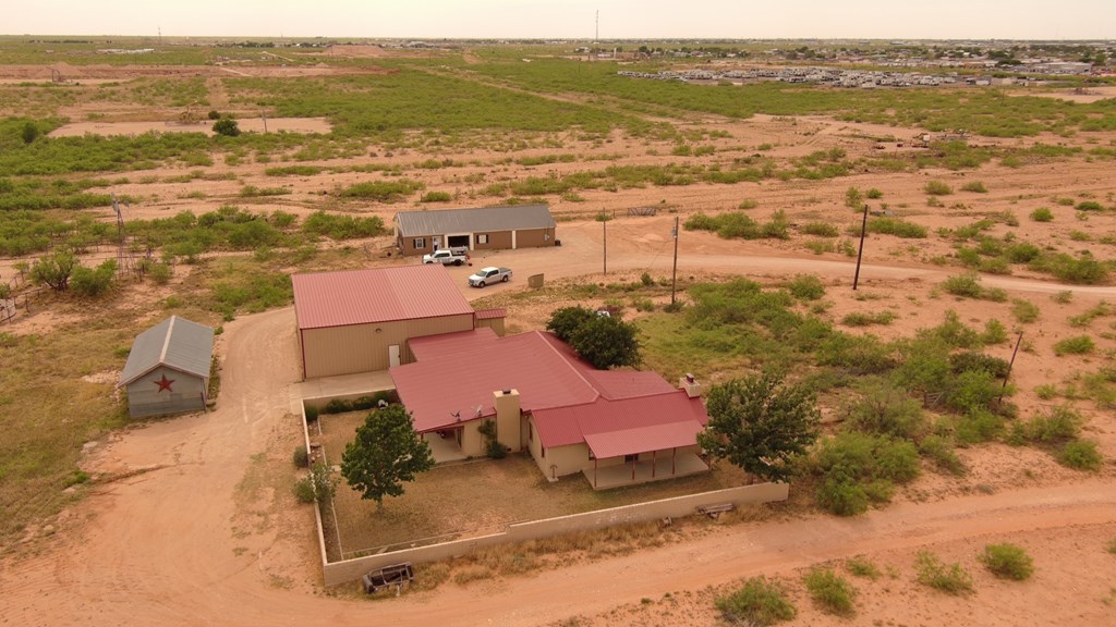 9300 W County Rd 60 Property Photo 5