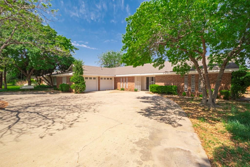 4317 Springbrook Dr Property Photo