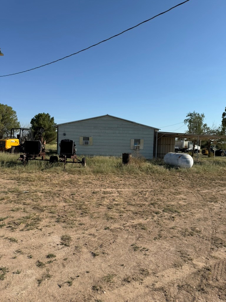 530 County Rd 301-b Property Photo 4