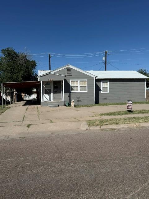 744 S Ave A Property Photo 1
