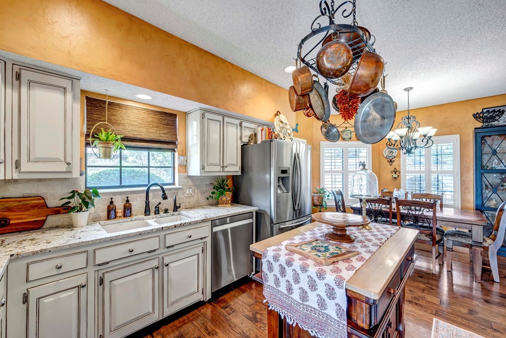 1801 Devonshire Court Property Photo 19