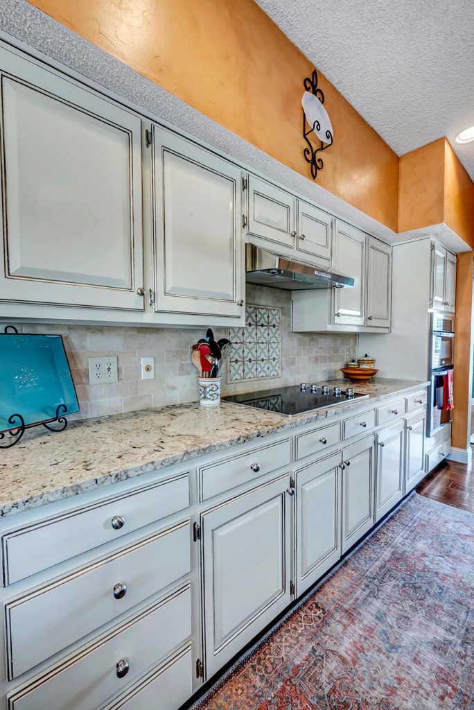 1801 Devonshire Court Property Photo 24