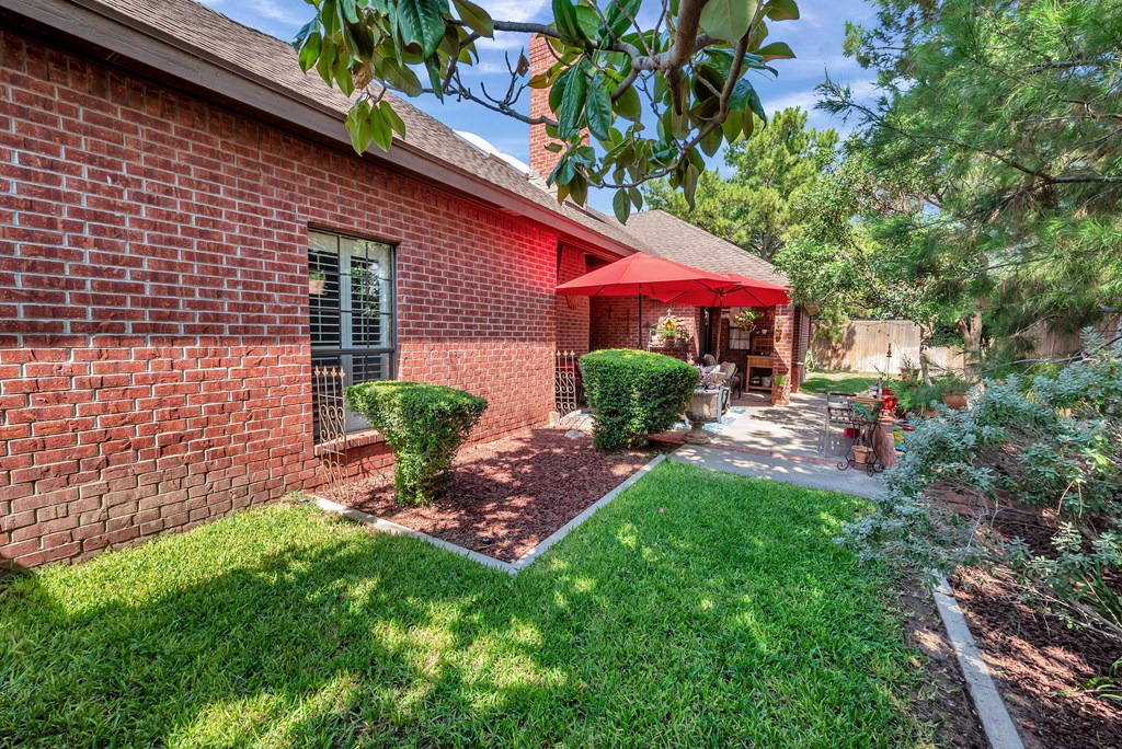 1801 Devonshire Court Property Photo 58