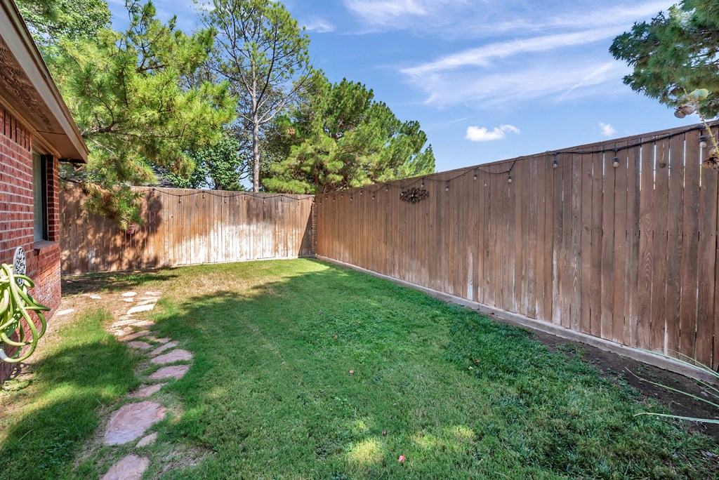 1801 Devonshire Court Property Photo 60