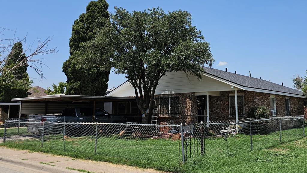 1123 E Estes Ave Property Photo 1