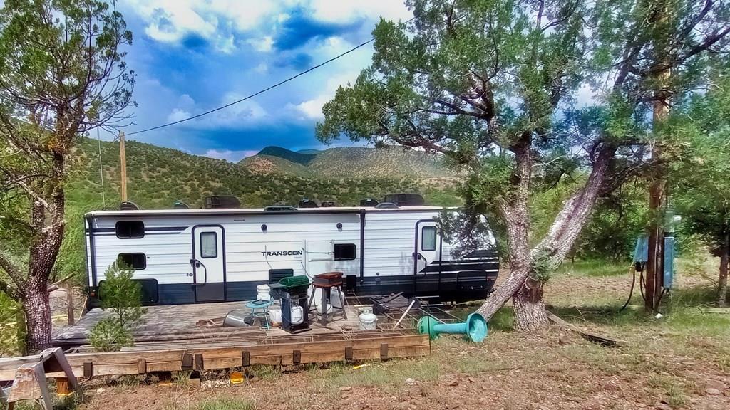 203/207 High Lonesome Trail Property Photo 1