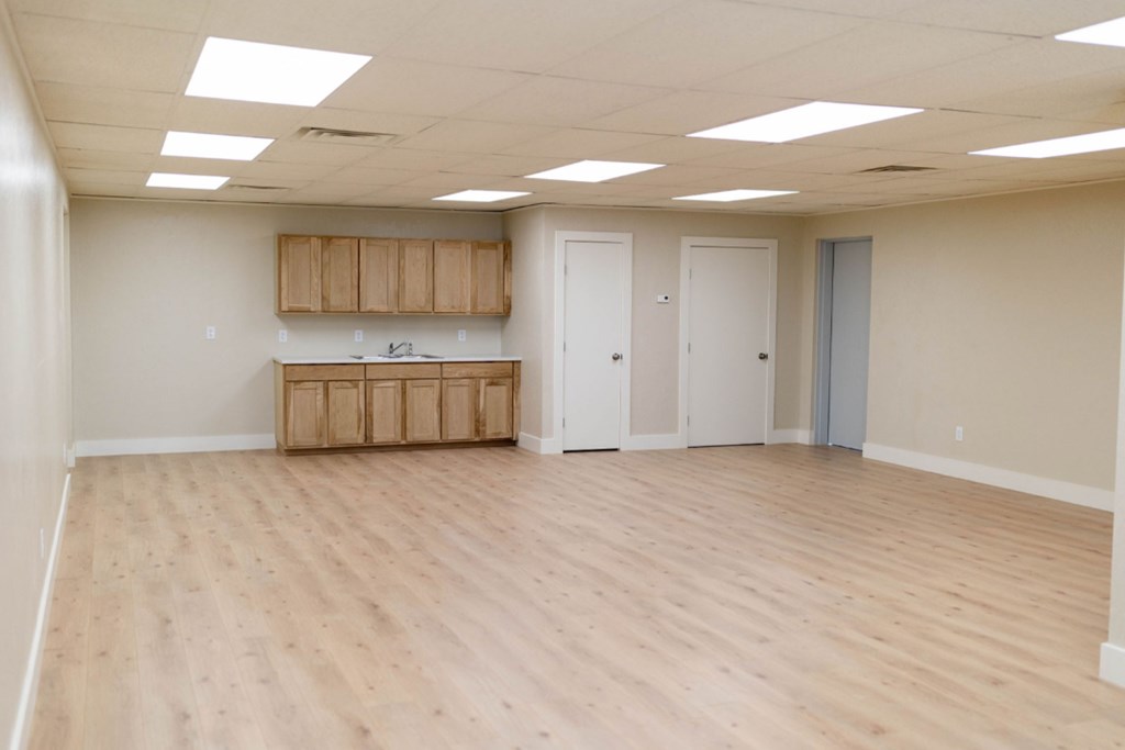 207 S Rex Property Photo 9