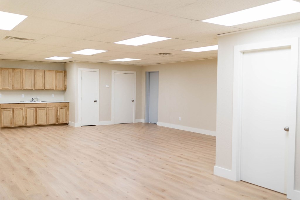 207 S Rex Property Photo 32