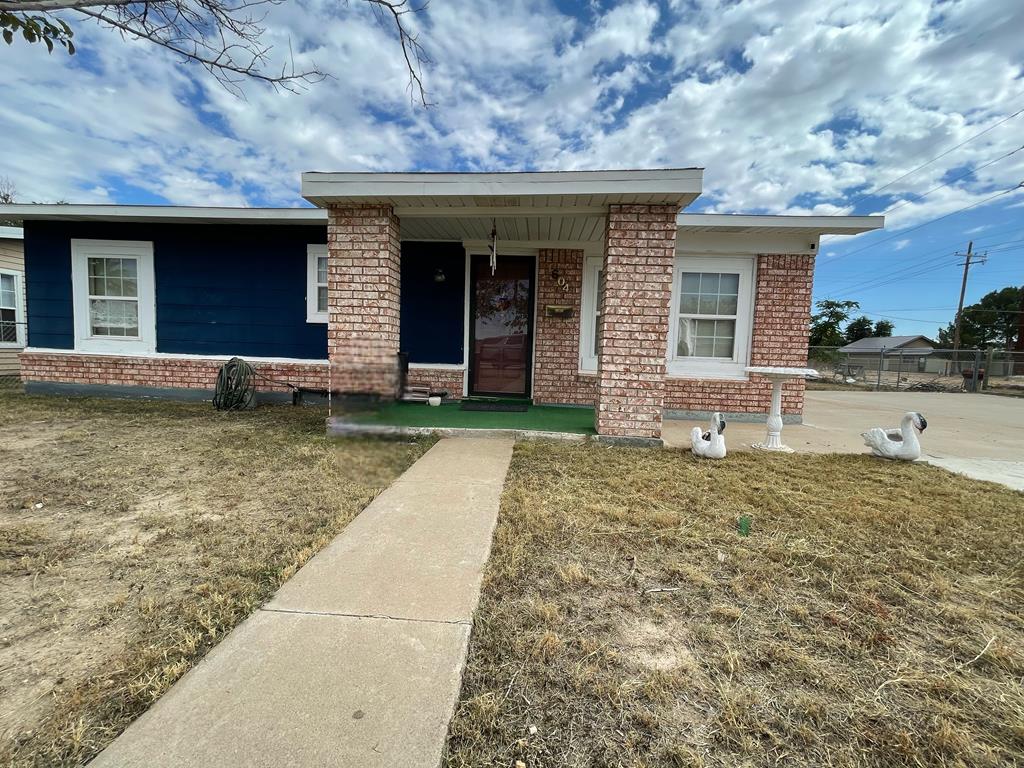 1604 N Jackson St Property Photo 1