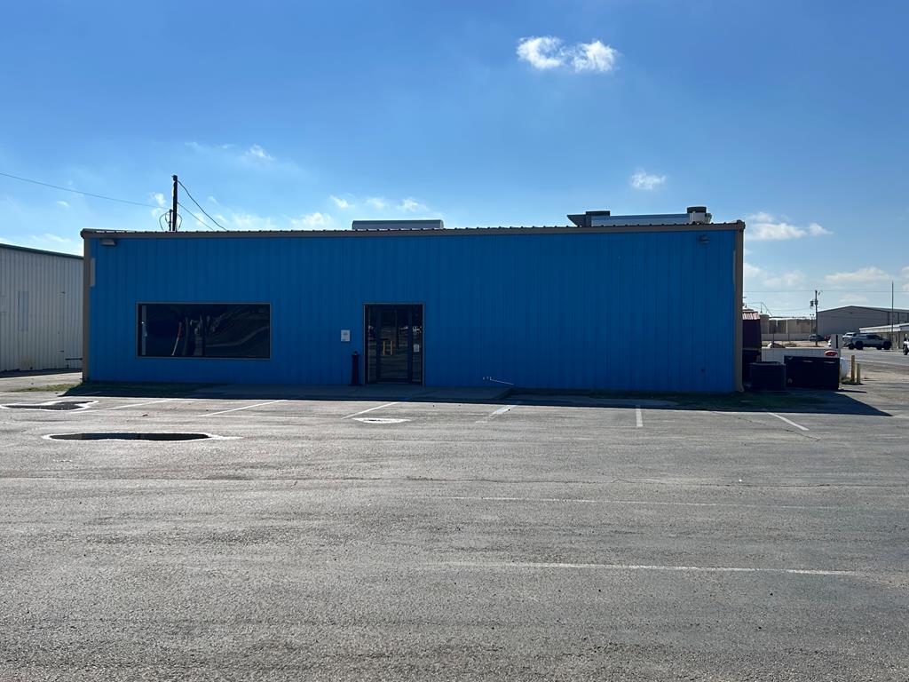 1613 W Broadway Property Photo 2