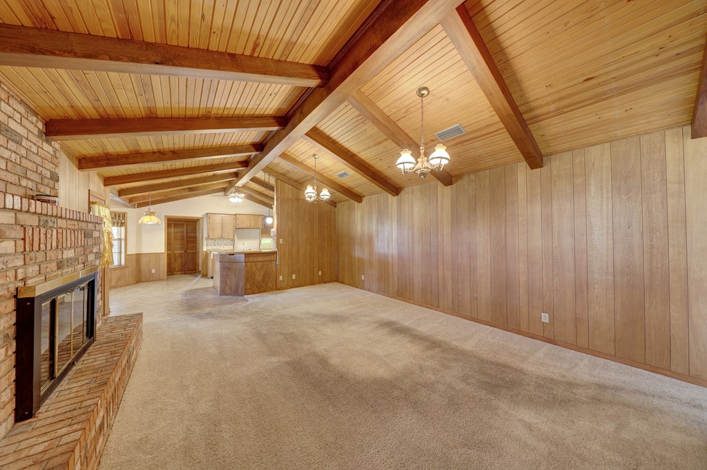 209 E Marfa Ave Property Photo 10