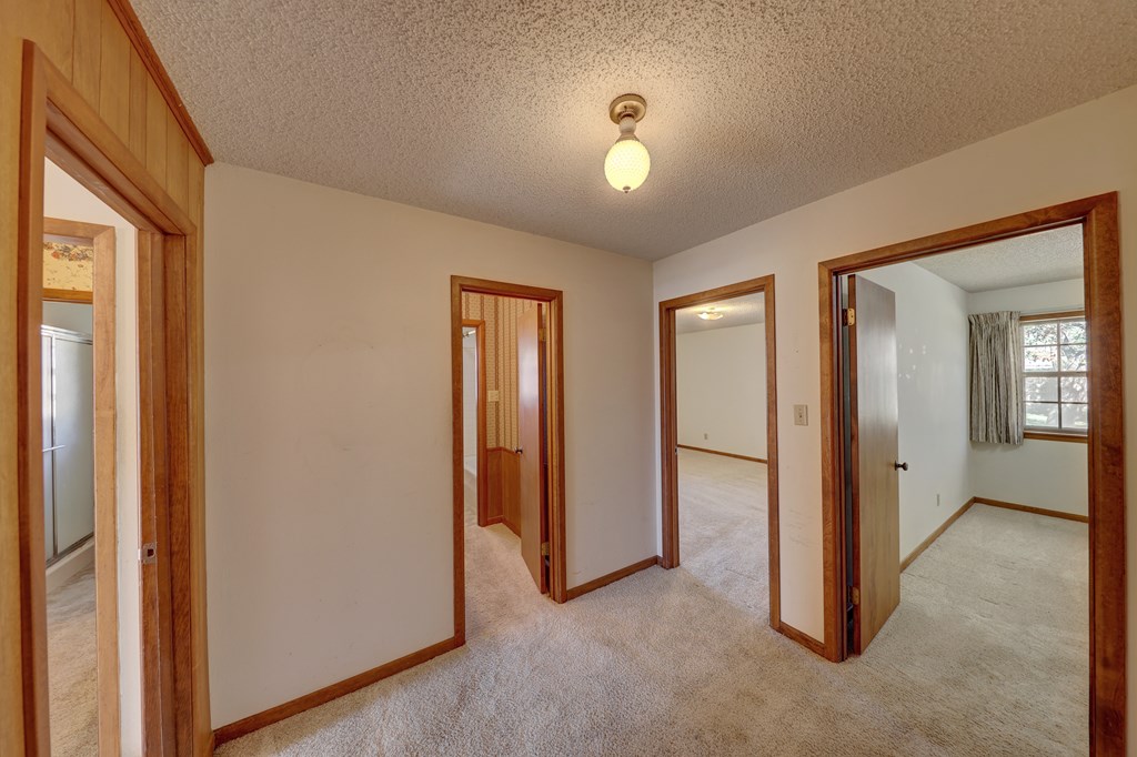 209 E Marfa Ave Property Photo 16