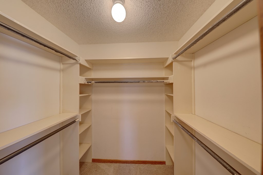 209 E Marfa Ave Property Photo 18