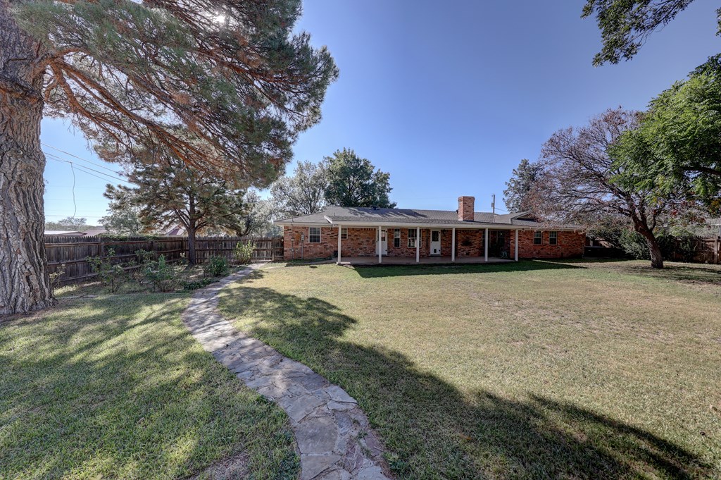 209 E Marfa Ave Property Photo 24