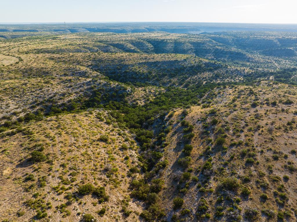 000 2400 Property Photo 1