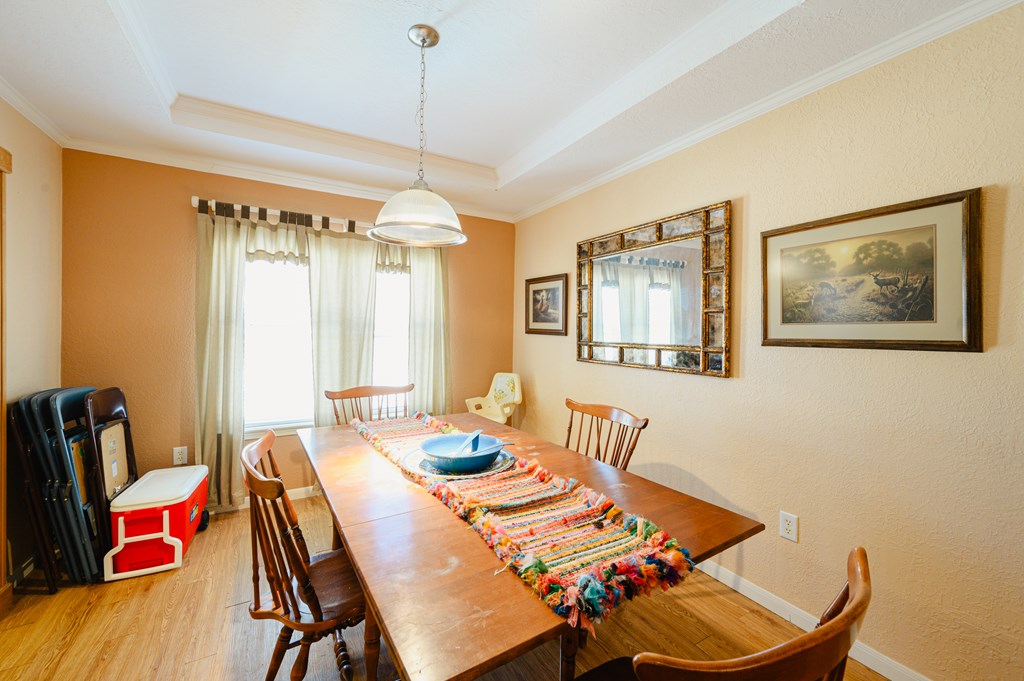 000 2400 Property Photo 37