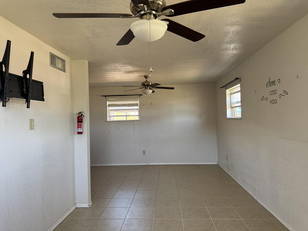 1003 Austin Property Photo 18