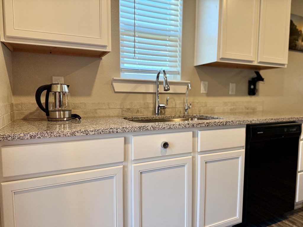 1327 Lantana Ct Property Photo 17