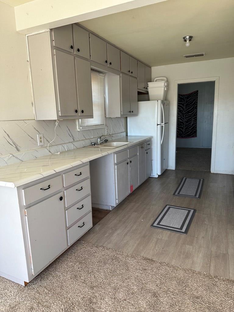 1600 Crenshaw Property Photo 5