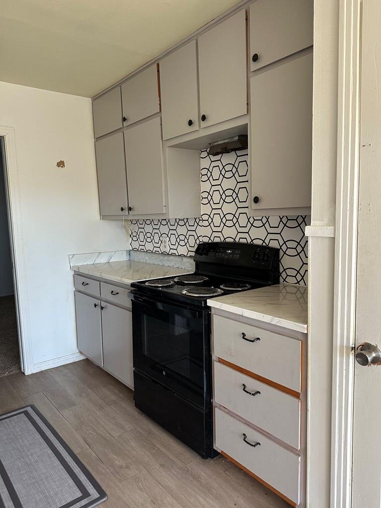 1600 Crenshaw Property Photo 6