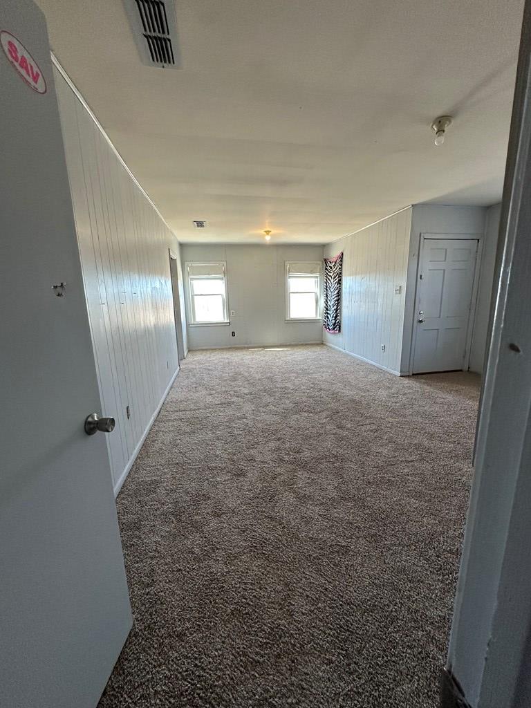 1600 Crenshaw Property Photo 8