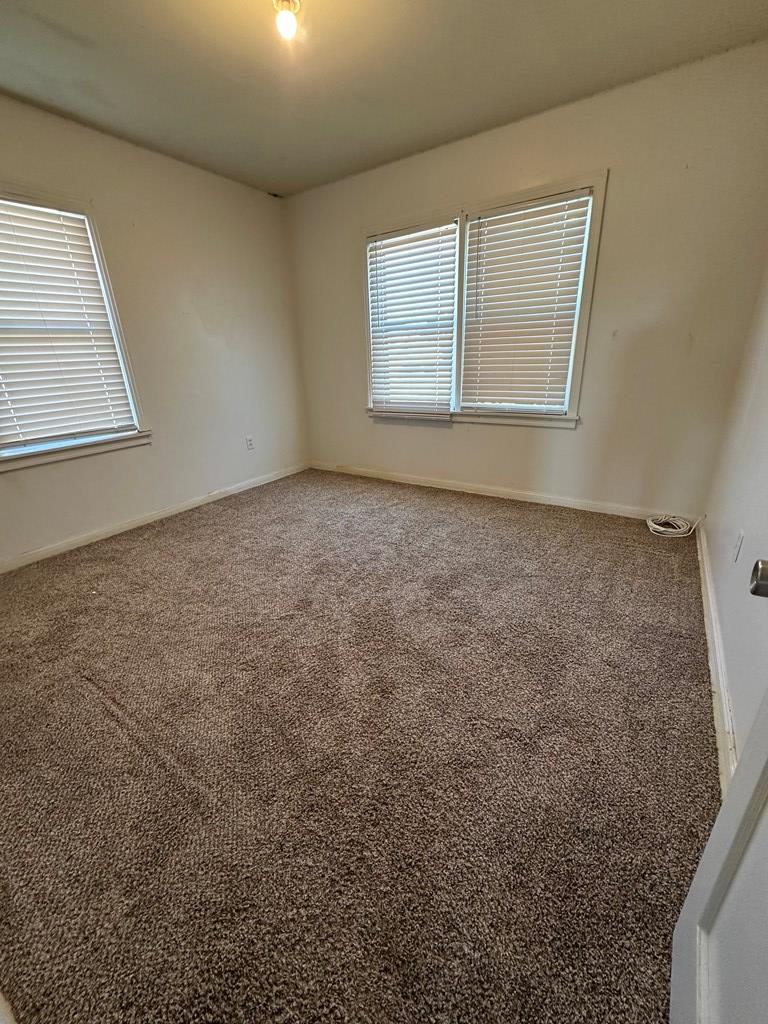 1600 Crenshaw Property Photo 10