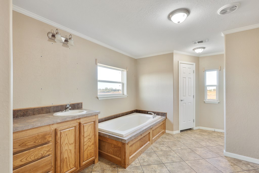 202 Tom Lackey Ln Property Photo 11