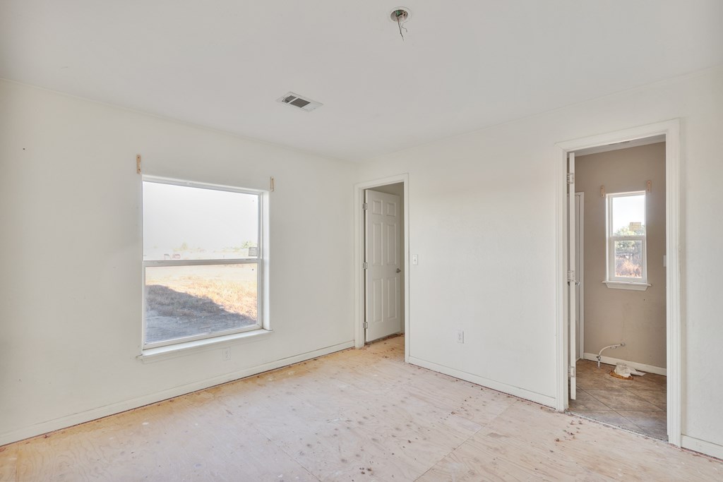 202 Tom Lackey Ln Property Photo 16