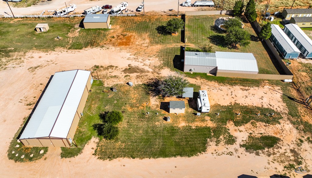 9130 E Goldenrod Dr Property Photo 6