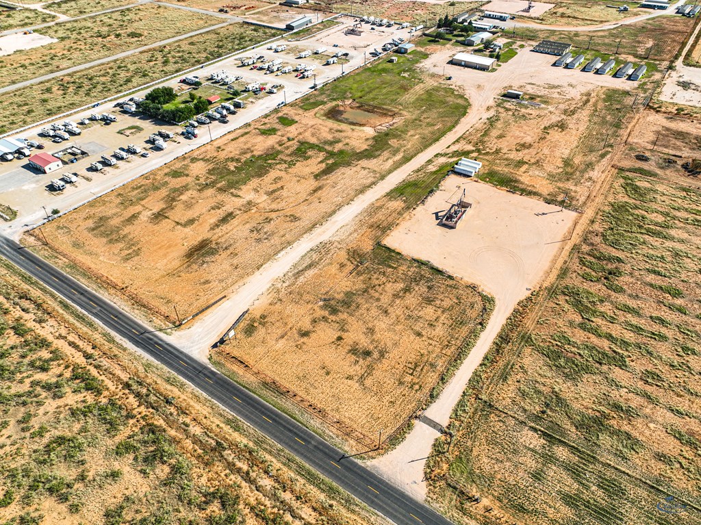 9130 E Goldenrod Dr Property Photo 11