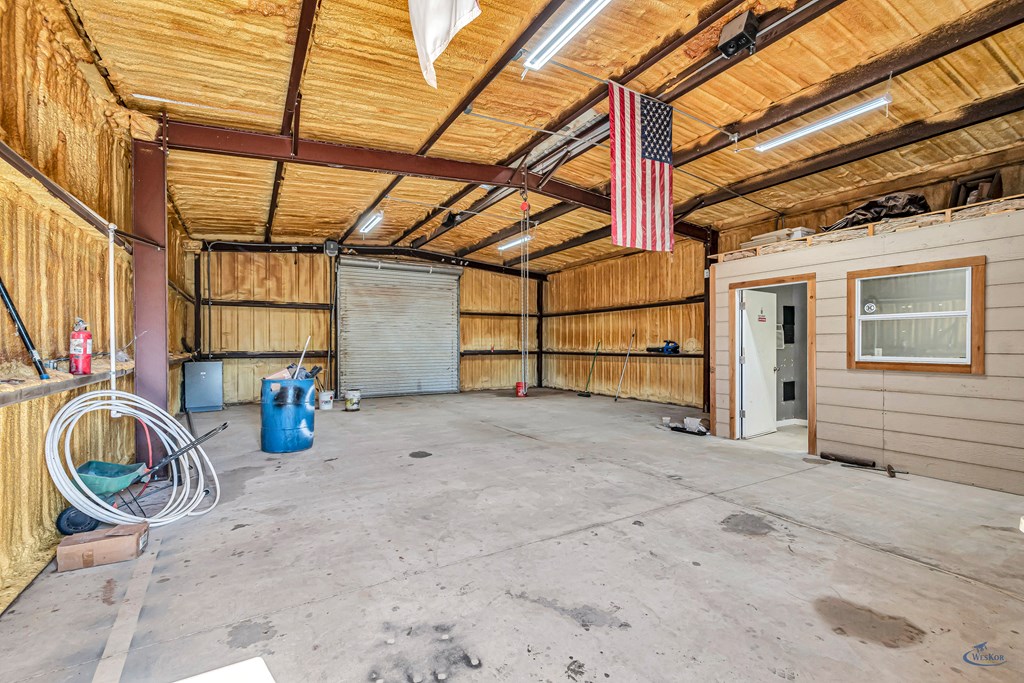 9130 E Goldenrod Dr Property Photo 25