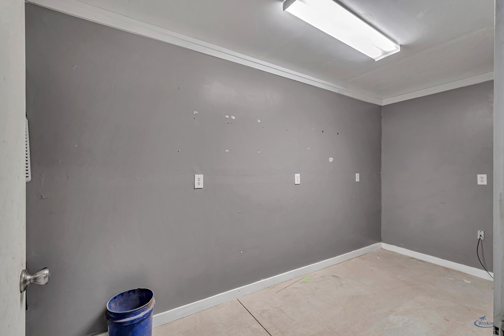 9130 E Goldenrod Dr Property Photo 28