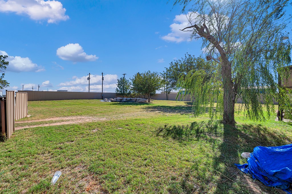 9130 E Goldenrod Dr Property Photo 32