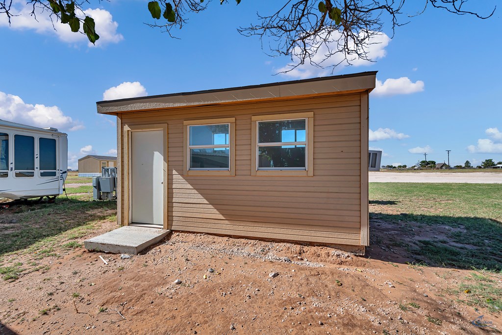 9130 E Goldenrod Dr Property Photo 44